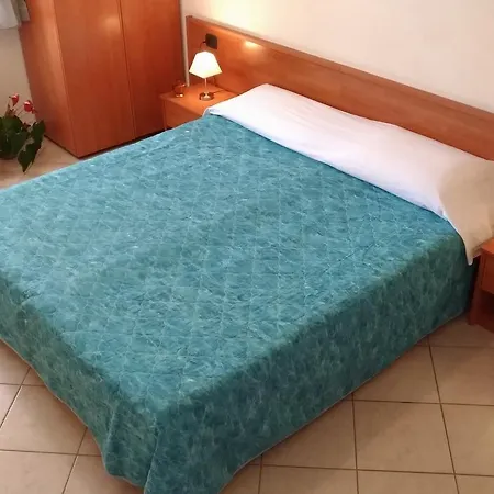 La Mansarda فندق مبيت وإفطار